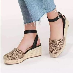 Sole Society So Channing Cow Hair/Leather Upper Wedge Espadrille Sandals Sz 8.5